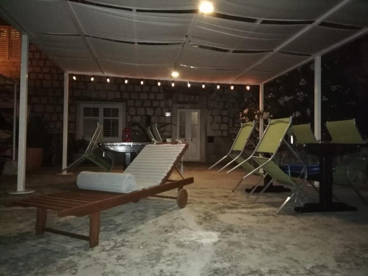 Apartmani Stones Sutivan I Exterior photo